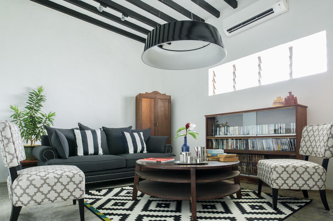 The Marian Boutique Lodging House Кучінг Екстер'єр фото