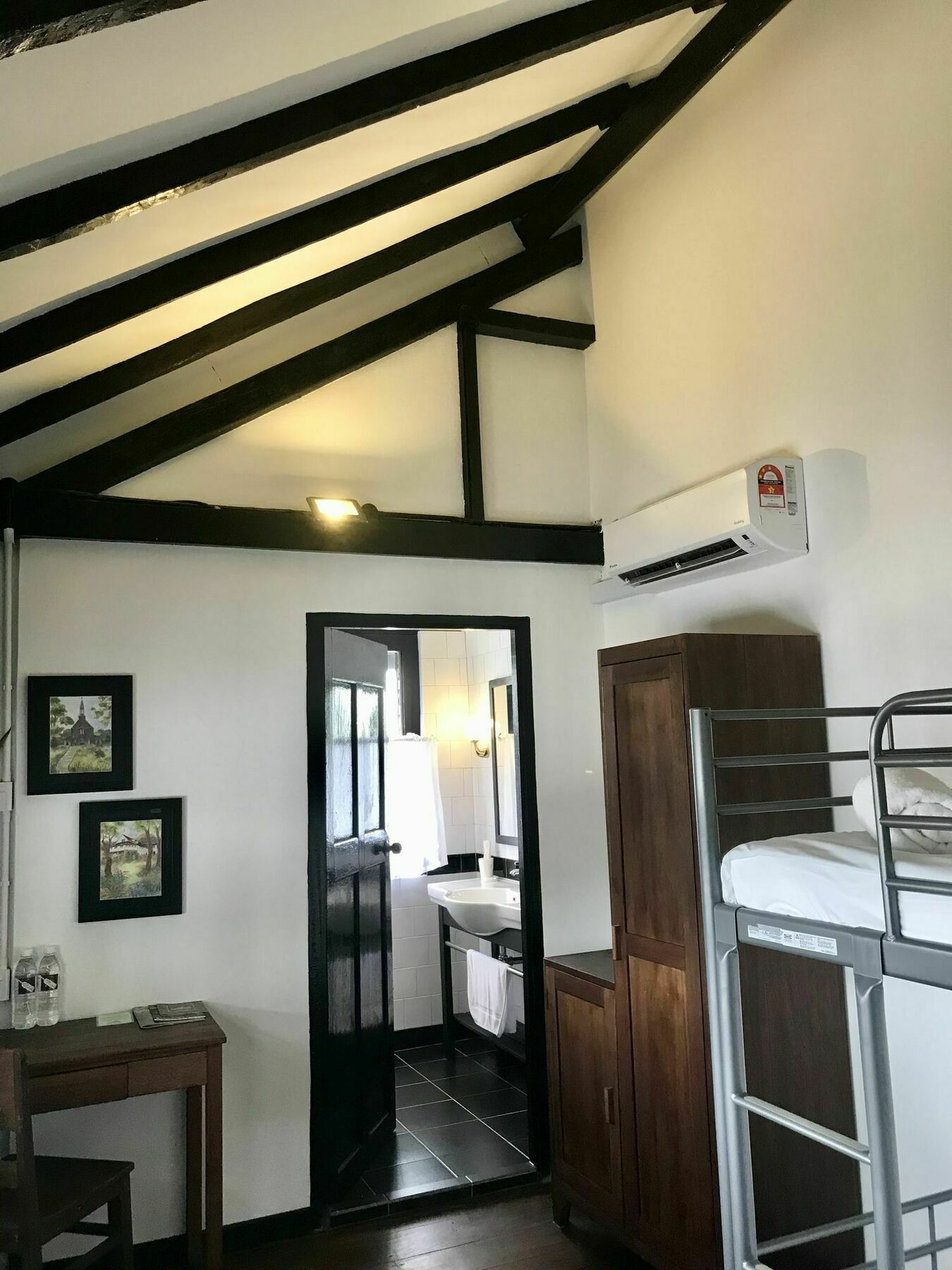 The Marian Boutique Lodging House Кучінг Екстер'єр фото